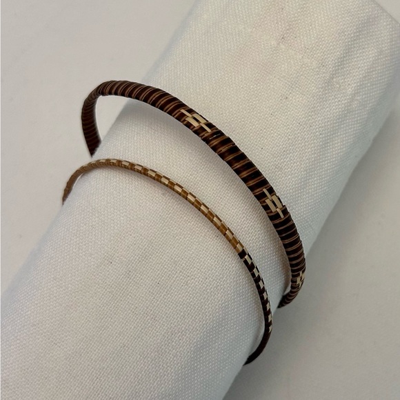 Vintage Wooden Jewelry Set - Picture 5 of 9